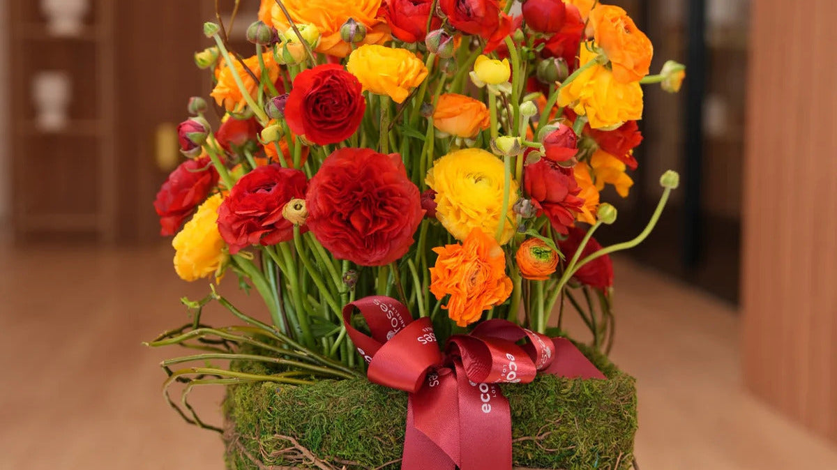 Buying Flowers Online: The Modern Way to Send Emotion That Lasts