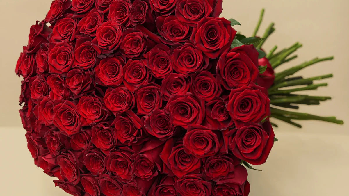 Roses with Flowers: The Iconic Centerpiece of Every Beautiful Bouquet