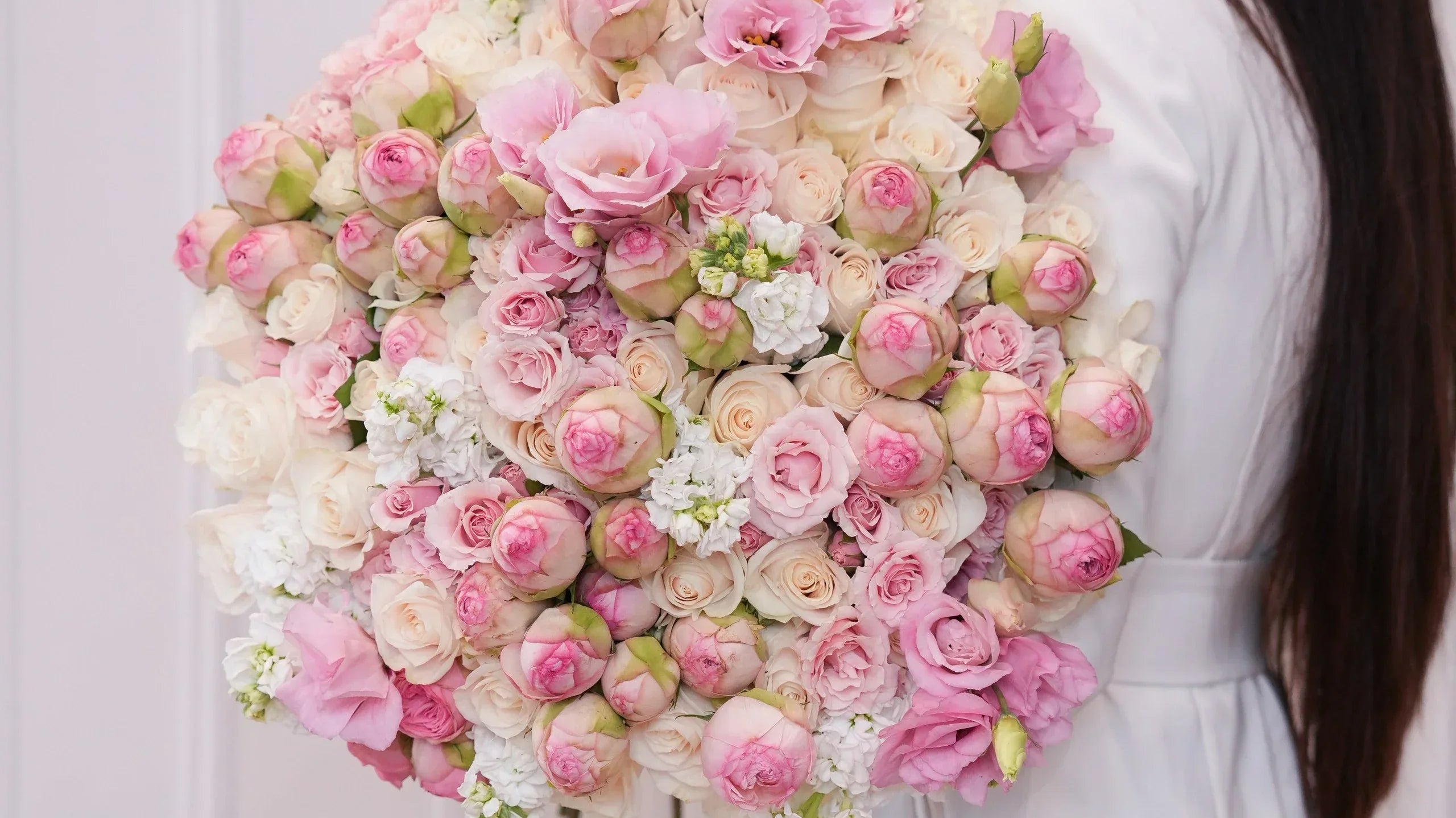 What Happens When Flowers Grow in Microgravity: Space Botany Insights