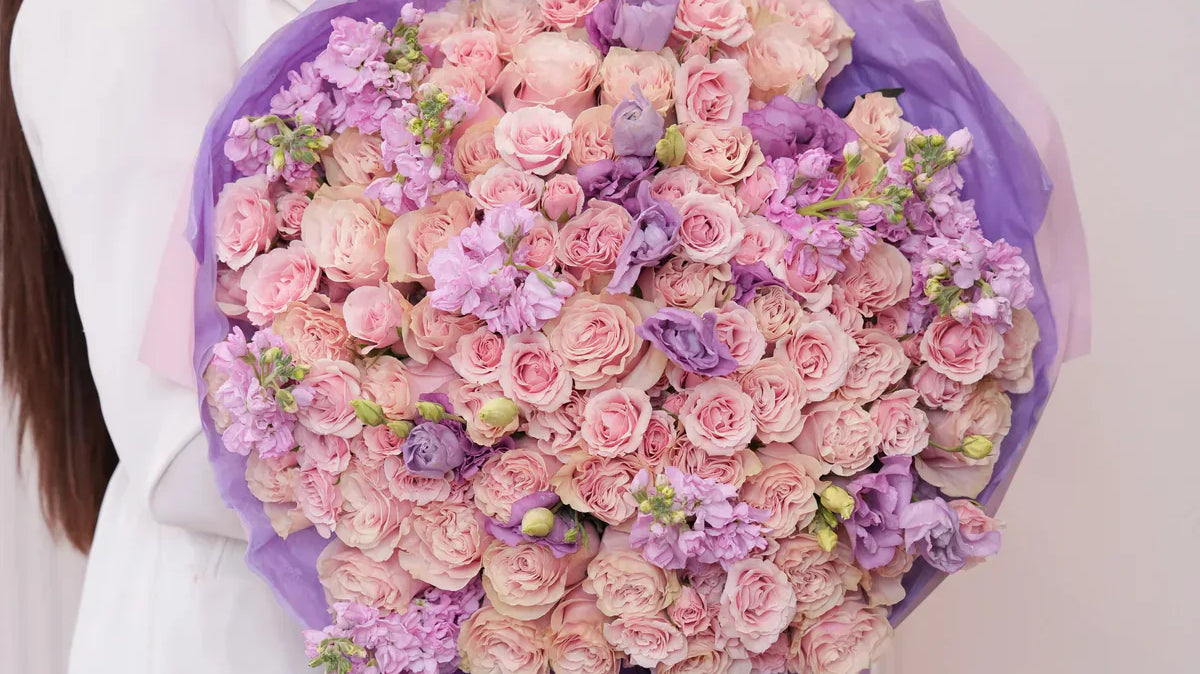 How Flower Arranging Can Be a Form of Meditation | Mindful Floral Art