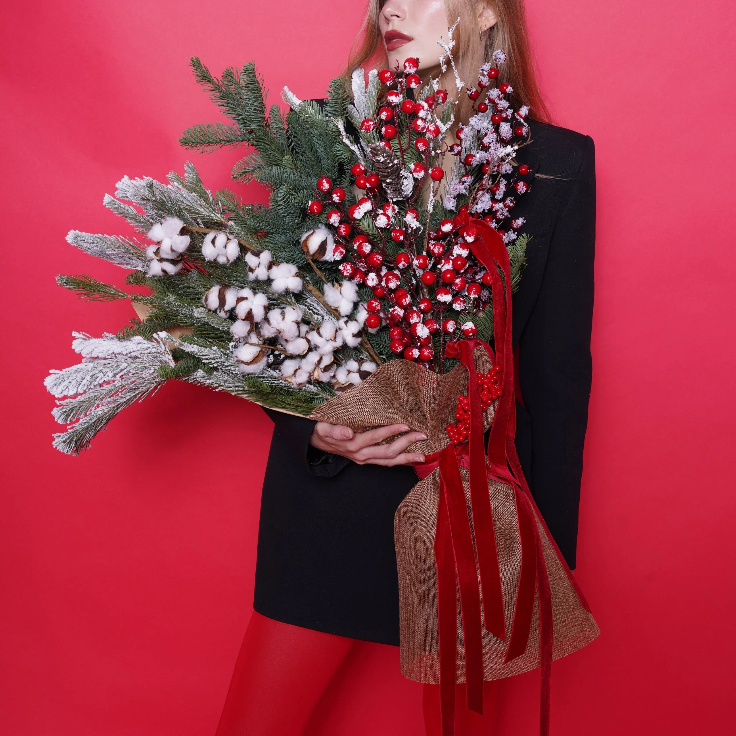 The Most Instagrammable Christmas Flower Trends of the Year