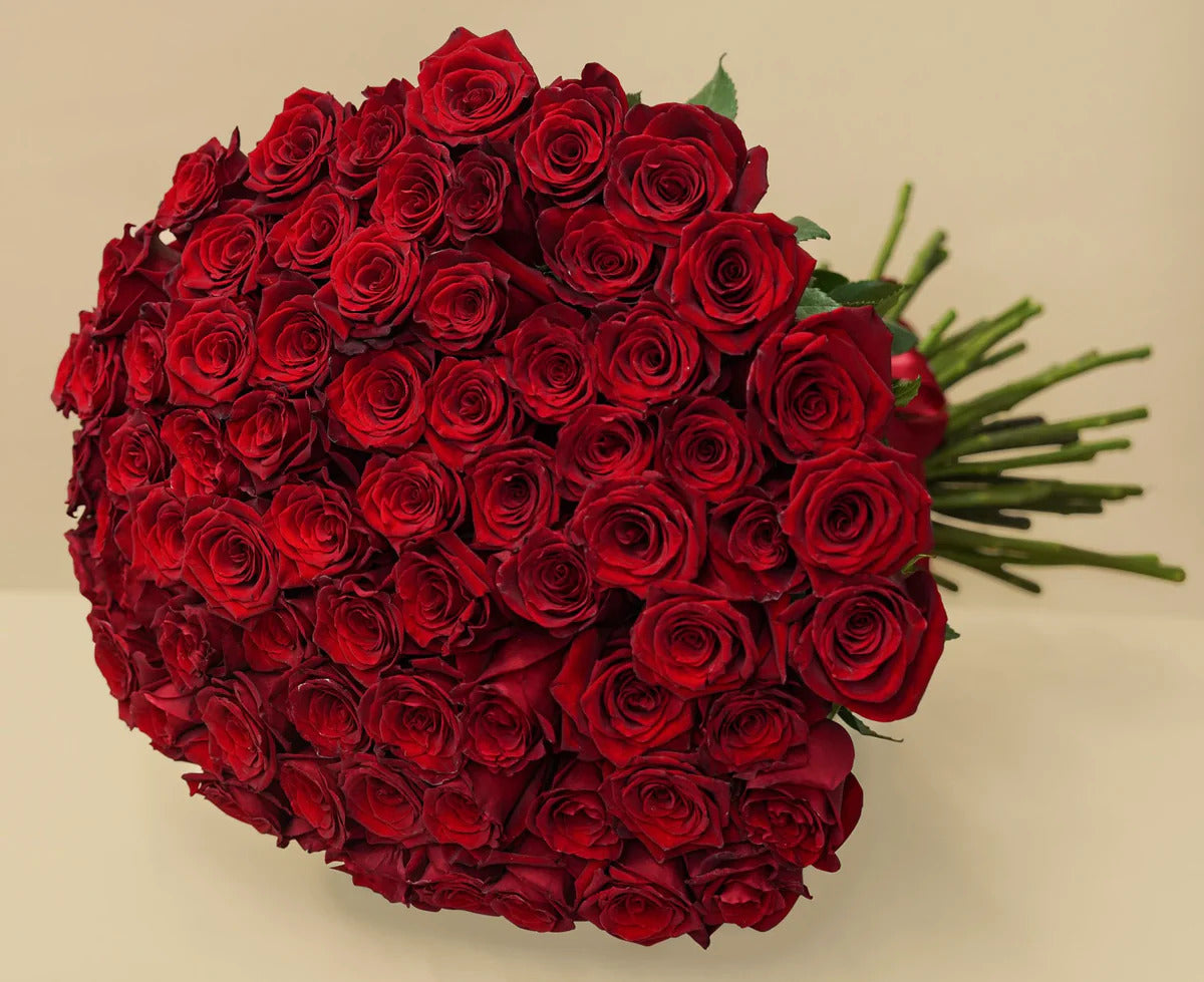 Roses with Flowers: The Iconic Centerpiece of Every Beautiful Bouquet