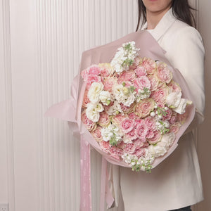Bouquet #19 – Amoura